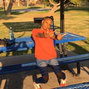 Meet your Posher, Abigail